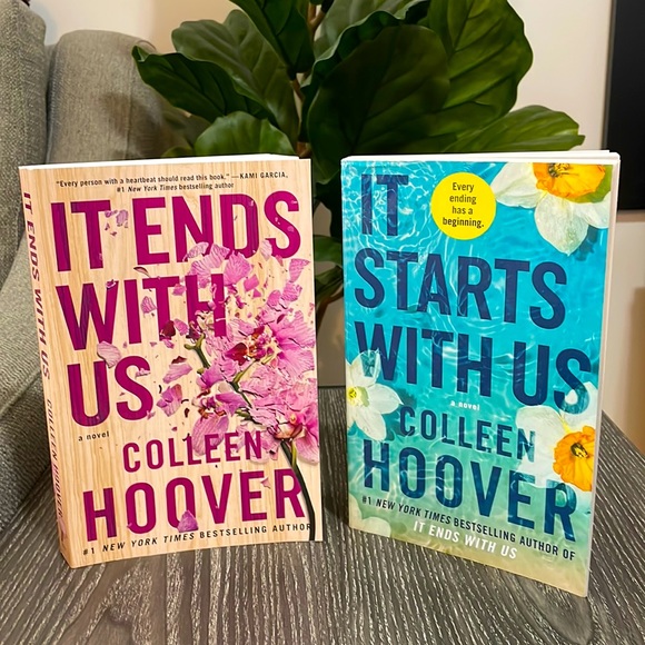 3 Best Selling Books 📕 📚 - Picture 5 of 10